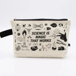 Etui "Science is magic that works"