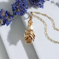 Gold filled halsketting met bronzen vleermuis