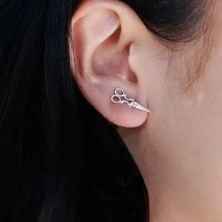 Zilveren oorbellen schaar