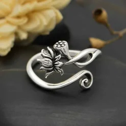 Zilveren ring lotusbloem