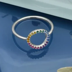 Zilveren ring regenboogcirkel